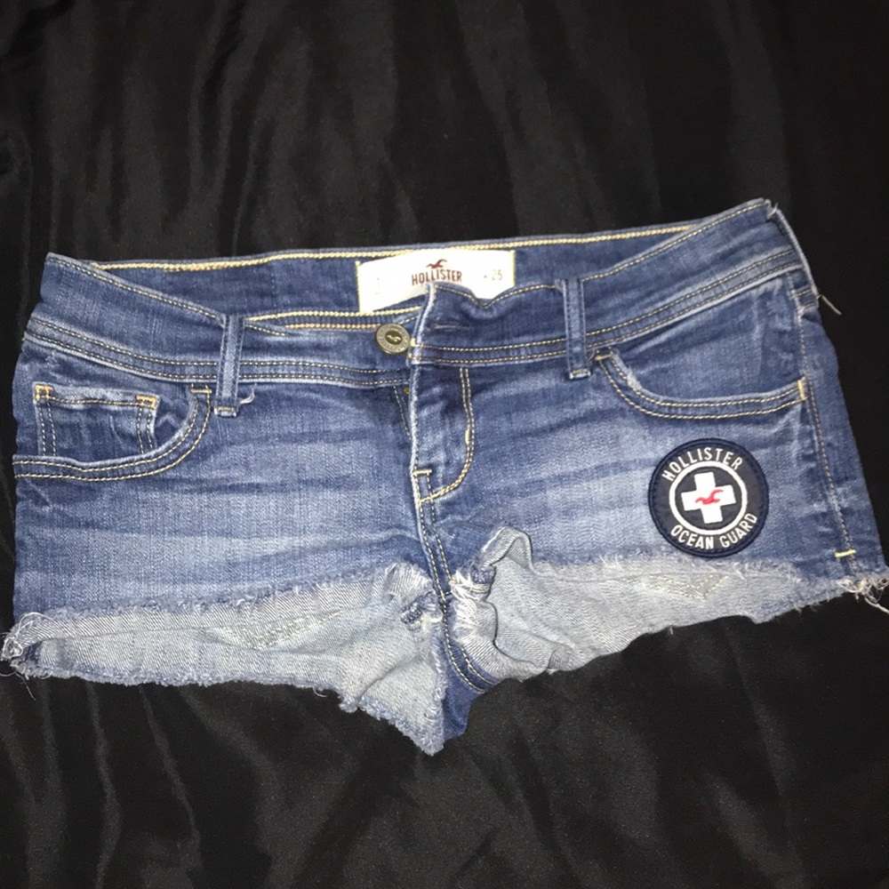 Women’s Hollister short shorts